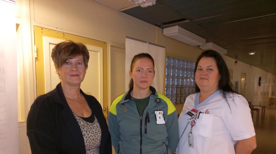 Elisabeth Hjelm, verksamhetschef Hälso- och sjukvård, Haparanda stad, Marjo Mourujärvi och Anne Harila, sjuksköterskor på Haparanda hälsocentral. Foto: Haparanda stad.