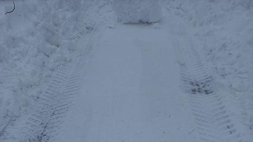 Bild på traktorspår i snön. Foto: Haparanda stad